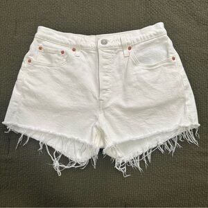 501 Levi’s White Shorts